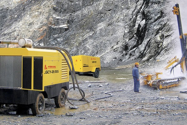 開山(shan)空壓機 開山空(kōng)壓機