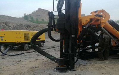 開(kāi)山牌KGH6型(xing)露天潛(qian)孔鑽車(chē) 開山(shān)牌KGH6型露(lù)天潛孔(kǒng)鑽車