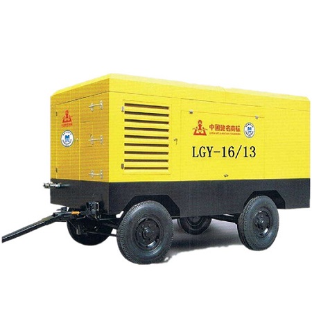 開(kāi)山空壓(yā)機用于(yu)抗浮錨(máo)杆施工(gong)